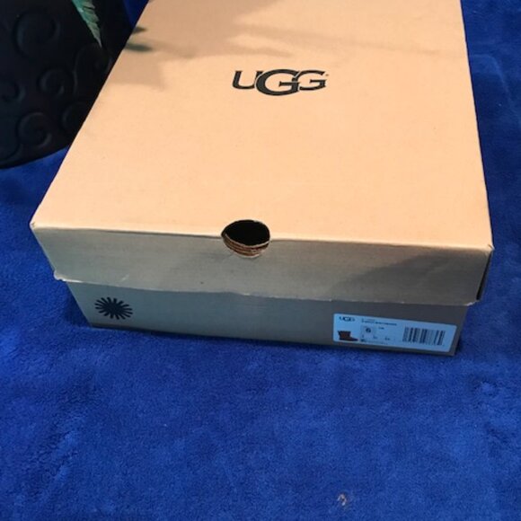 UGG Short W/Bailey Bow Checkered Size 6 🎀 - Picture 7 of 8